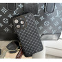 Чохол для iPhone 15 Pro Max "LV Style"в стилі Louis Vuitton чорний з золотою оправою