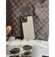 Чехол для iPhone 14 «LV Style» в стиле Louis Vuitton с золотой оправой бежевий