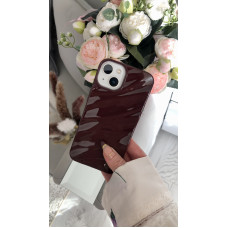 Чохол на iPhone 13 зі складками хвилястий яскравий червоний винний бордовий  висококласний модний 